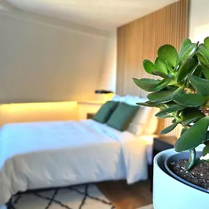 suite-dernier-etage-saint-maur.lillehotels.org/